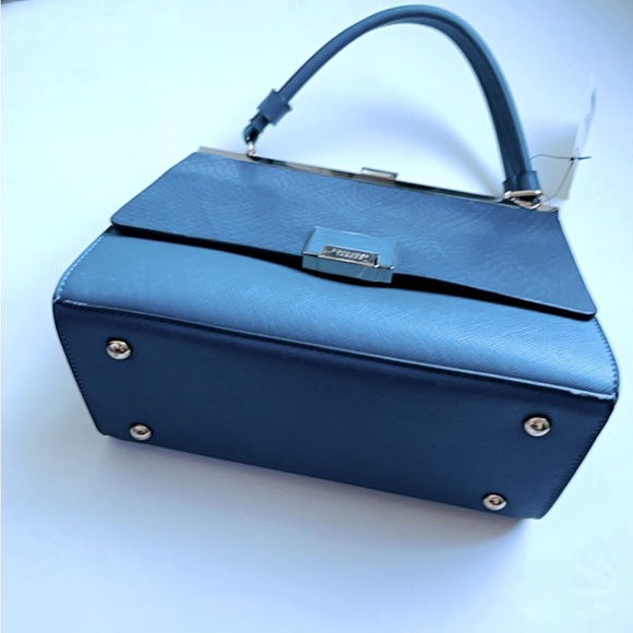 Sapphire Blue Shoulder or Cross Body Purse New - Picture 8 of 8